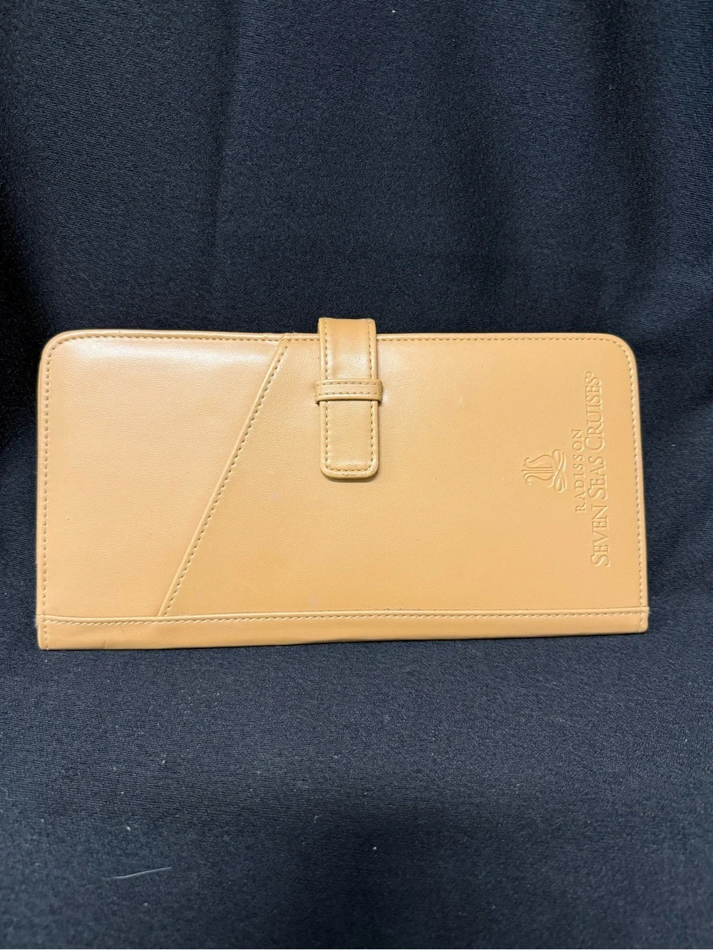 Radisson tan leather